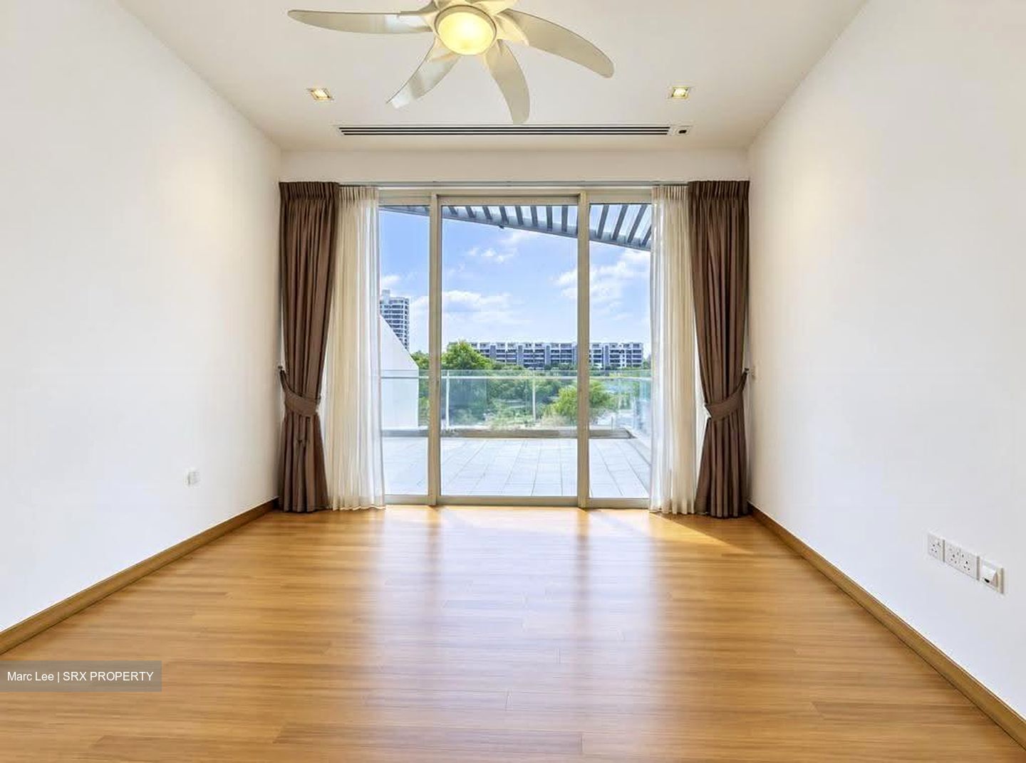 Turquoise (D4), Condominium #639540801